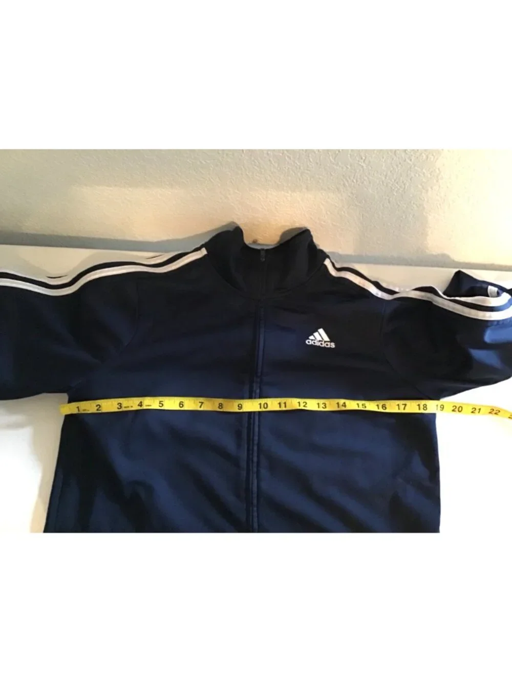 ADIDAS- BOYS BLUE LIGHT WEIGHT TRACK ZIP-UP JACKET SIZE YOUTH X-LARGE (18/20)